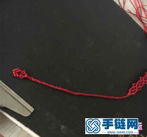 中國結編織串珠四股手繩的方法