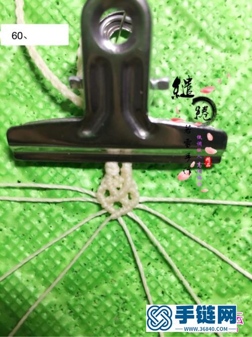 蠟線串珠狐貍項鏈的制作方法