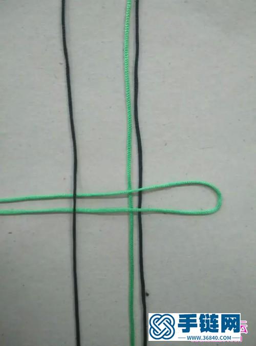 中國結雙色小巧杯墊的詳細制作教程