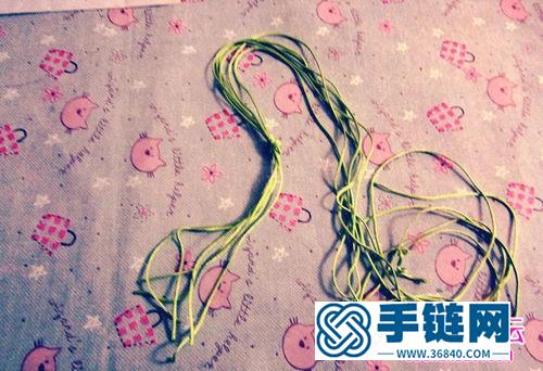 繩編綠色手鏈的方法