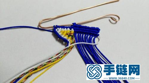 中國結(jié)編織的蝴蝶胸針圖片，有編法教程