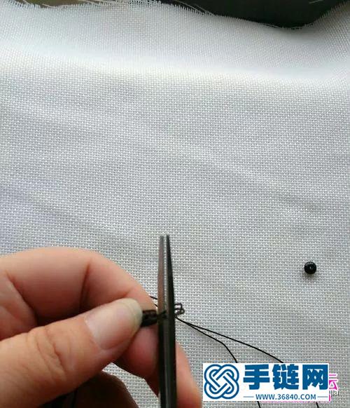 繩編民族風(fēng)鎖骨鏈的編制圖解