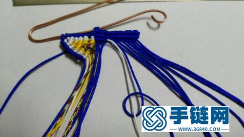 中國結(jié)編織的蝴蝶胸針圖片，有編法教程