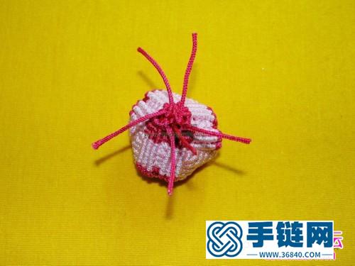 中國結小桃子掛飾的編織教程