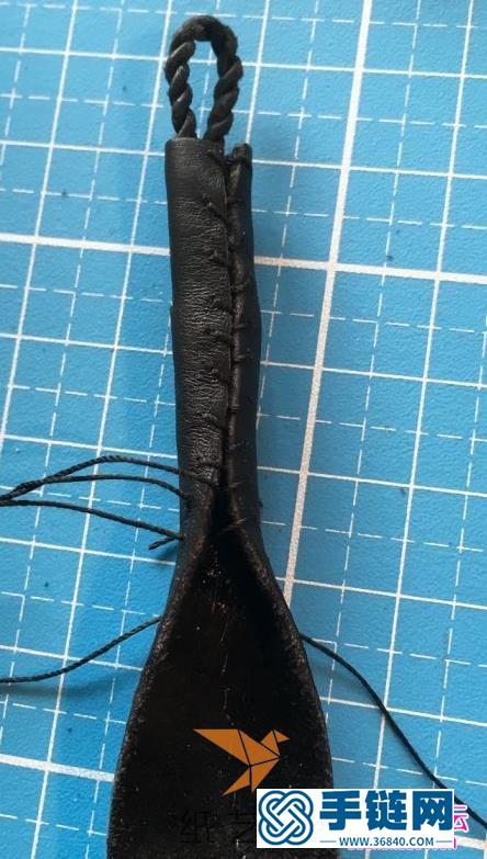 串珠、皮革編織手鏈的詳細制作教程