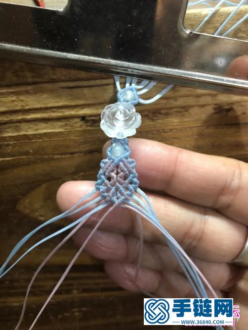 扁蠟線編水晶玫瑰花手繩的編制教程
