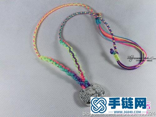 七彩繩編銀鎖項鏈的方法