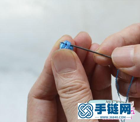 中國結紐扣結變身花苞手鏈的詳細制作教程