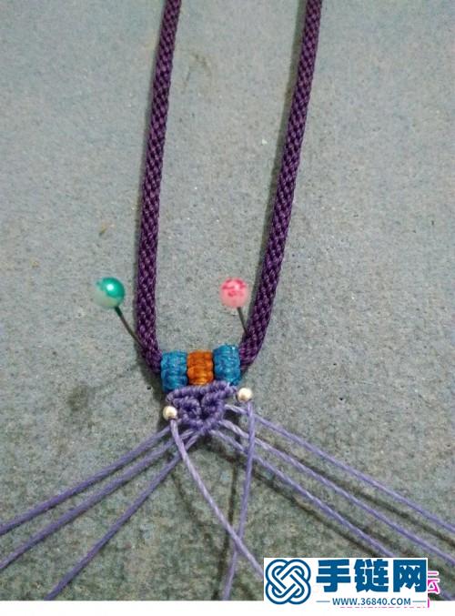平結(jié)圈小桃心粉晶水滴吊墜的制作