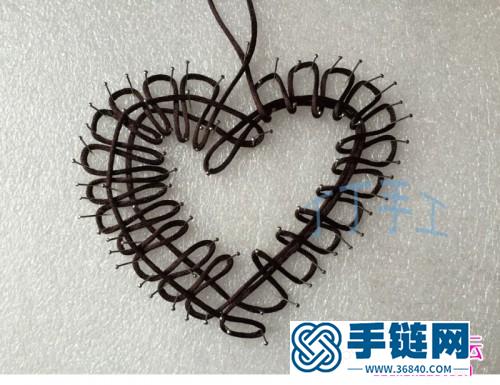 中國(guó)結(jié)編織的愛(ài)心掛飾教程