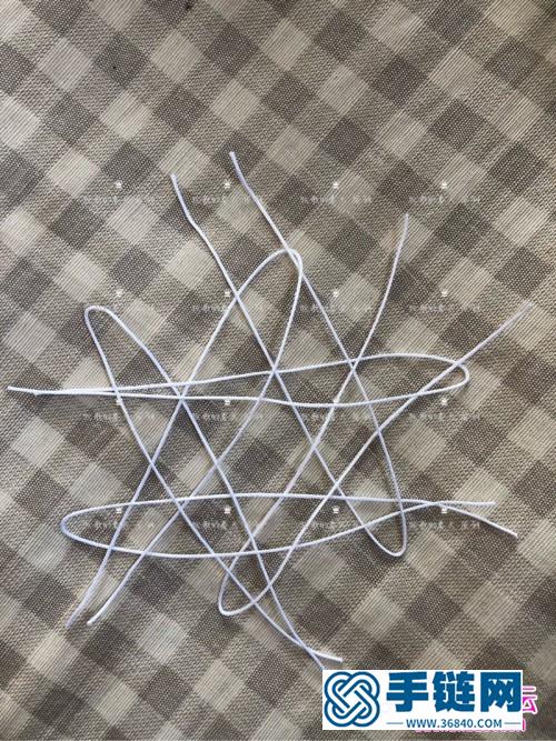 圣誕雪花階梯小掛件飾品的詳細制作圖解