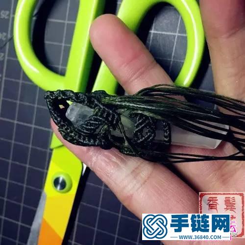 立體水晶柱包瑪瑙戒面項鏈吊墜的詳細編制教程
