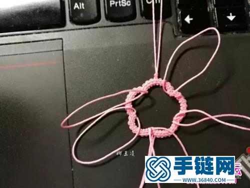 用繩編櫻花書簽的方法
