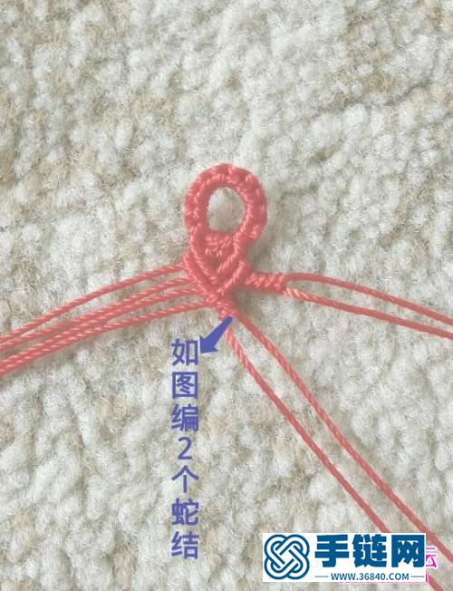 中國結(jié)編織鏤空手繩的方法圖解