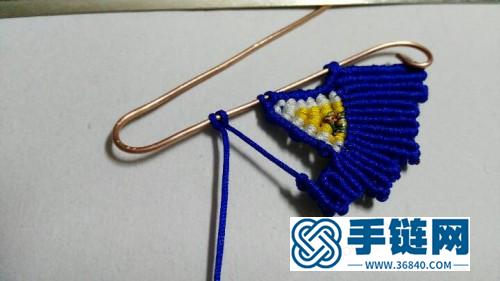 中國結(jié)編織的蝴蝶胸針圖片，有編法教程