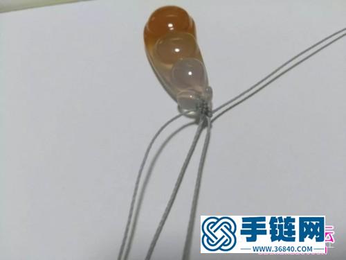 編繩銀翼清風(fēng)瑪瑙豆子吊墜的詳細(xì)編制圖解