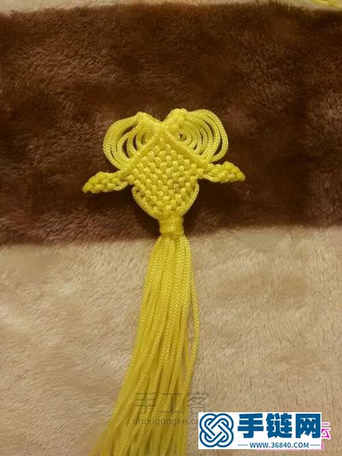 中國結(jié)小掛飾編法圖解