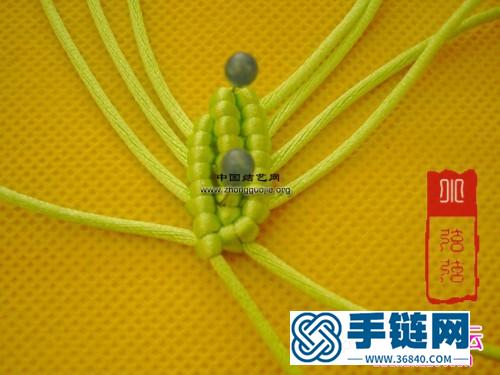 中國結(jié)葡萄掛飾的編法教程