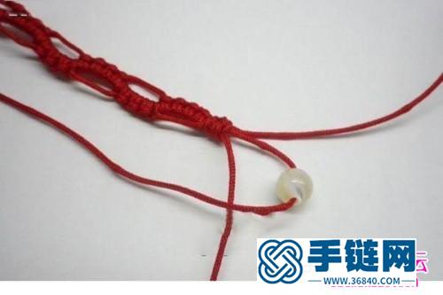 中國結編織制作的紅色鏤空手鏈圖解