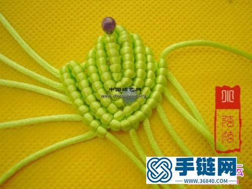 中國結(jié)葡萄掛飾的編法教程
