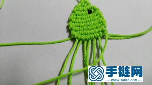 中國結編織制作的小魚掛件圖解