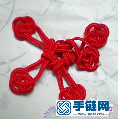 中國結(jié)編結(jié)制作的五福胸花教程步驟