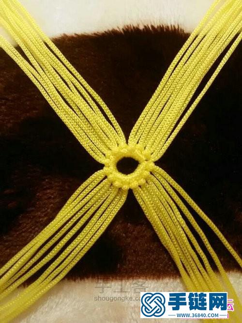 中國結(jié)小掛飾編法圖解