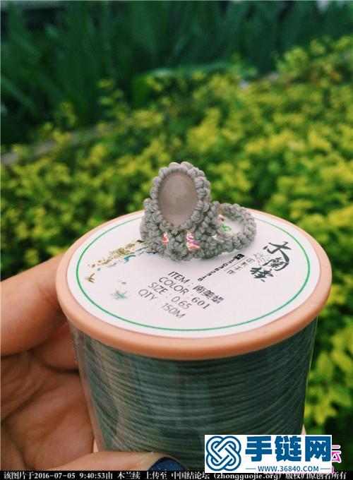 中國結編織粉晶包邊戒指教程
