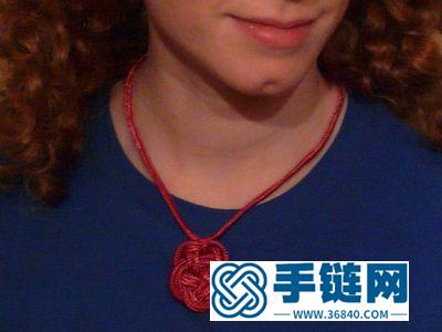圖解如何簡單DIY傘兵繩編項鏈 