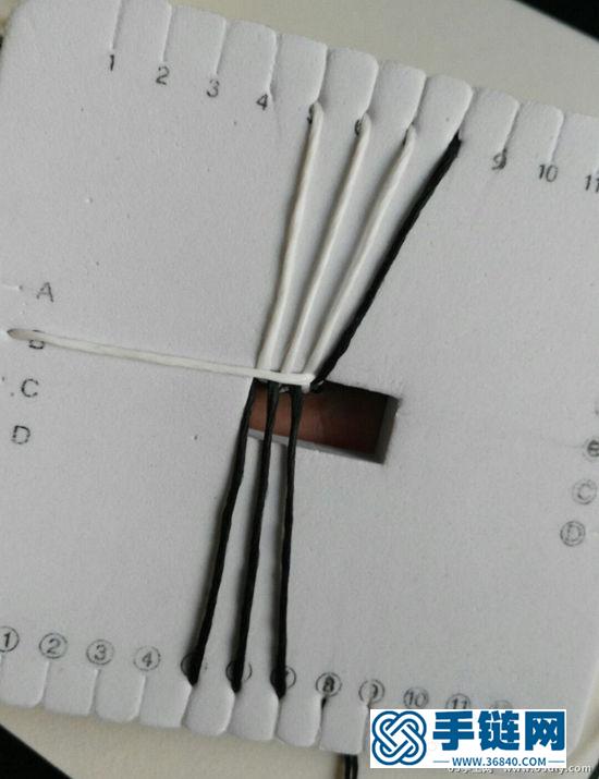 黑白相間編繩手鏈的編法教程