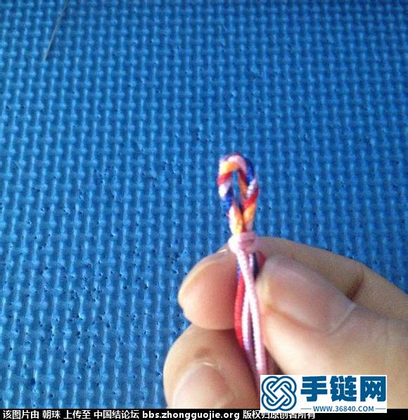 一款五彩手鏈。。。