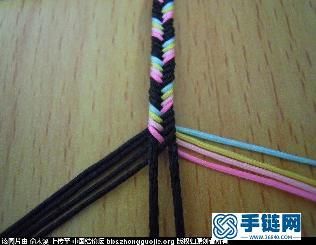 一款盤龍肋骨手繩，獻丑一作。（附教程）