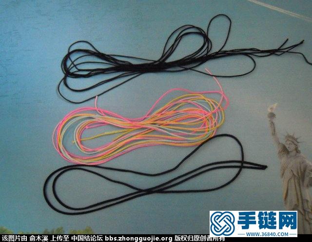 一款盤龍肋骨手繩，獻丑一作。（附教程）