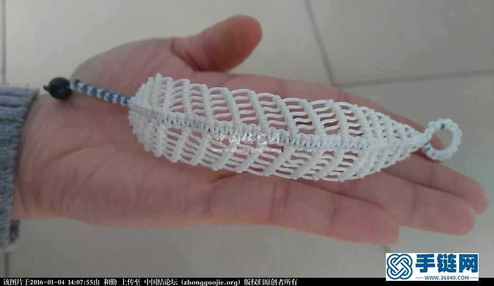 外網(wǎng)學(xué)的長形樹葉手繩教程圖解