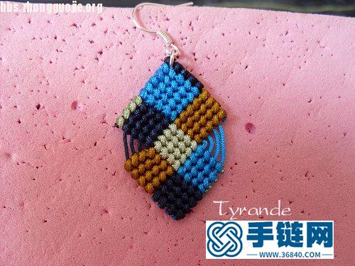 帶點民族味的耳環