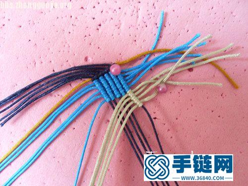 帶點民族味的耳環