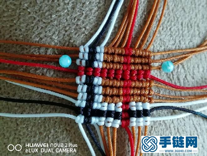 注意紅黑白三色交叉處軸線與繞線的區(qū)分