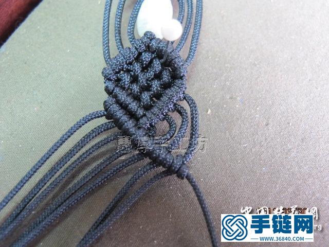 捲結(jié)琵琶扣項(xiàng)鍊