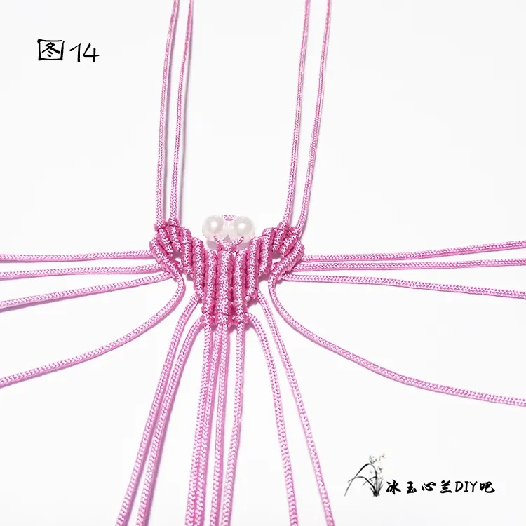 蝴蝶結(jié)項鏈編織教程，簡單編項鏈繩子的方法圖解