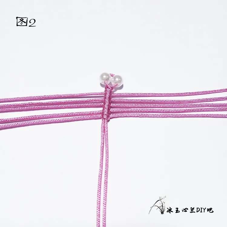 蝴蝶結(jié)項鏈編織教程，簡單編項鏈繩子的方法圖解