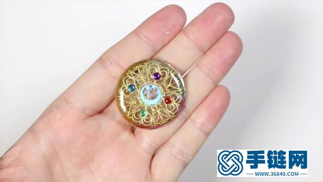手工制作多種漂亮的圓形吊墜，方法很簡單，朋友們見了都說好看