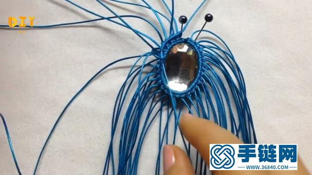 項鏈吊墜還可以這樣編織，教你學習繩編寶石吊墜（圖解3