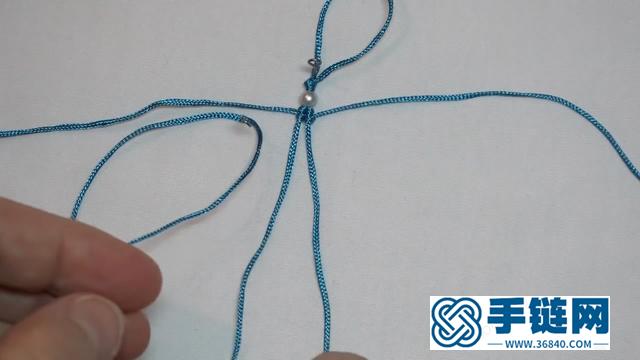 「DIY繩編教程」手工編織雪花珍珠吊墜的方法（步驟2
