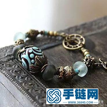 施華洛世奇水晶和珠子打造閃亮彈簧吊墜手鏈，附制作圖解教程