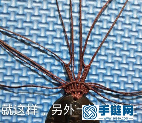【教你編繩】吊墜這樣編才叫漂亮與大氣,過程圖請看文 【教你編繩】吊墜這樣編才叫漂亮與大氣,過程圖請看文