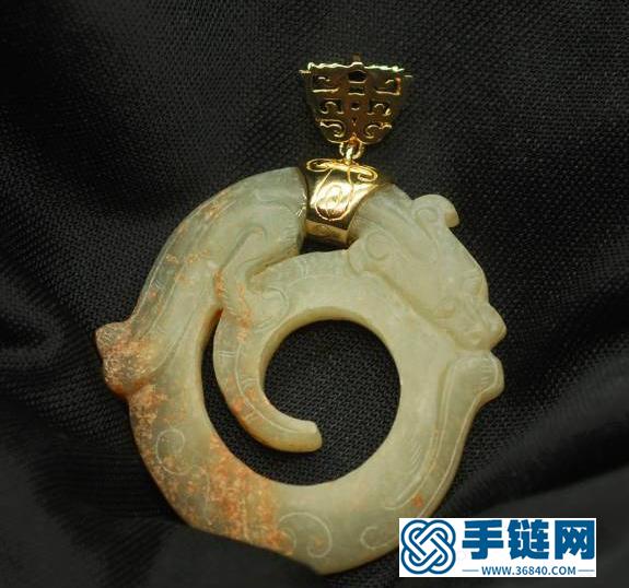 古玉鑲嵌：讓人陶醉的咬尾龍吊墜