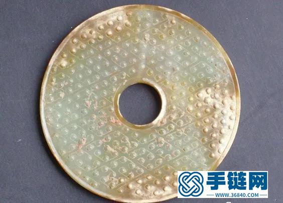 最親民的平安扣，做掛墜應(yīng)該如何搭配？不同用途有不同講究