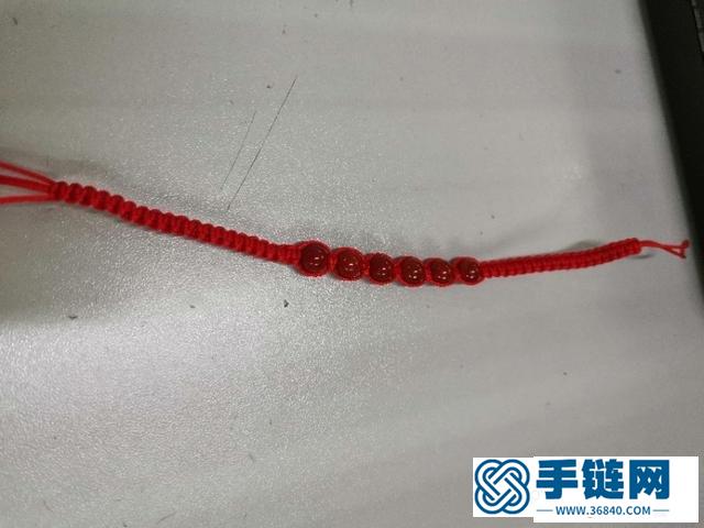簡單瑪瑙珠手鏈編繩方法，平結(jié)手鏈編織結(jié)尾圖解