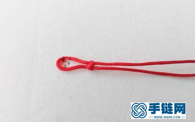 美女必學的一款超漂亮首飾，心形紅繩手鏈編法教程