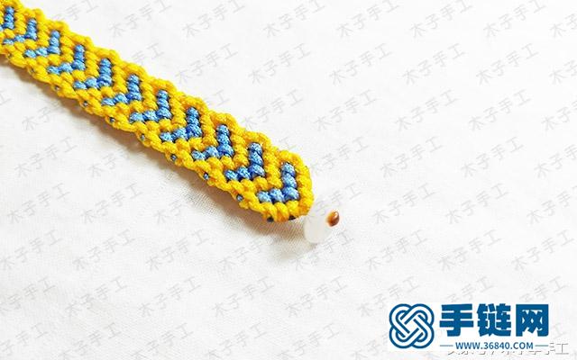 妹子手把手教你用紅繩編織愛心手鏈